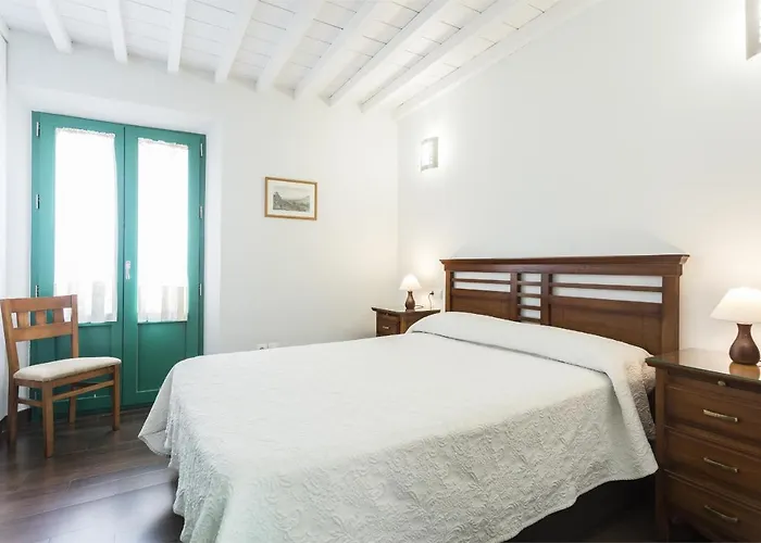 Apartamentos Laurel Suites